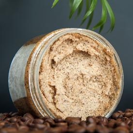Un pot de gommage pour le corps