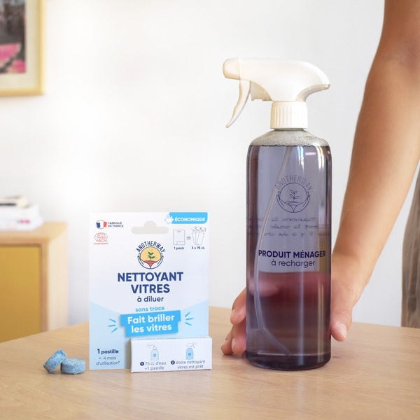 Photo d'un flacon rechargeable avec un Lot de 3 Pastilles Vitres Bio à diluer Anotherway