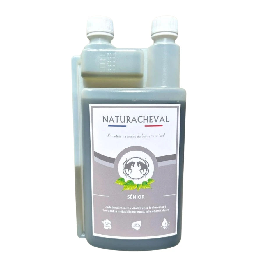 Un complément alimentaire pour cheval senior de la marque Naturacheval