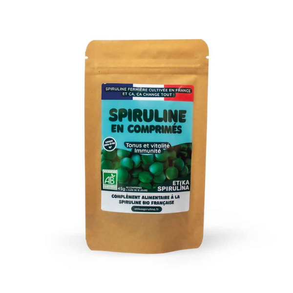 Un sachet de spiruline bio de 45 comprimés de la marque Etika Spirulina