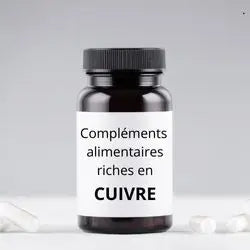Pot de compléments alimentaires riches en cuivre sur fond gris