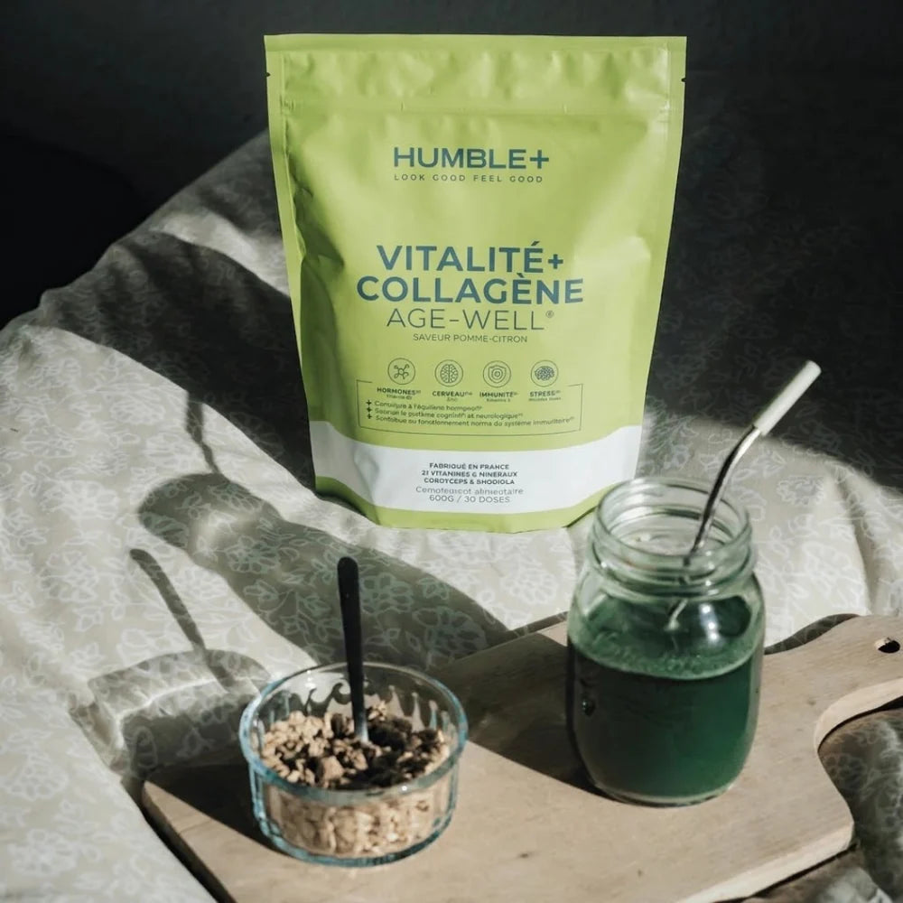 Vitalité + Collagène Humble+ pomme-citron prêt à consommer avec une boisson verte 
