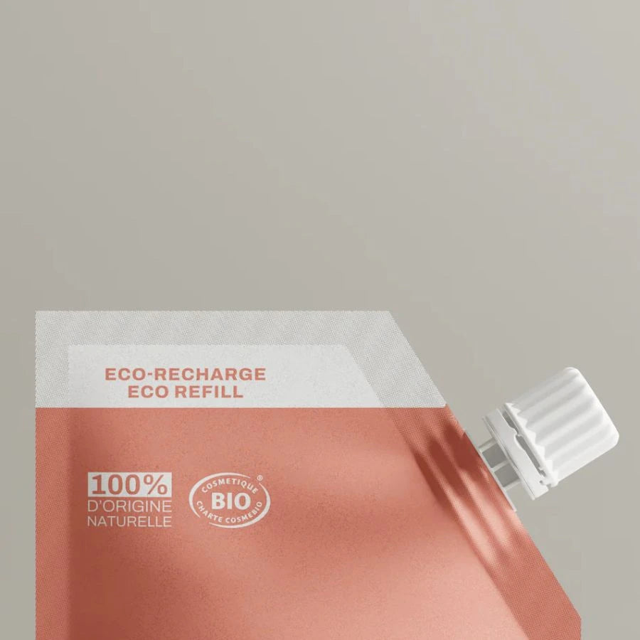 Photo zoomé de la recharge de dentifrice enfant.