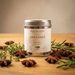 Anis étoilé bio 40g Place des épices dans boîte en fer sur surface en bois