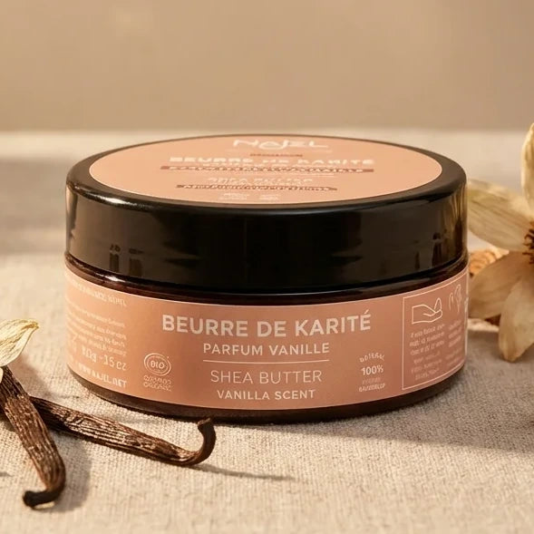 Beurre de karité Najel vanille 100g avec gousses de vanille sur surface beige naturelle