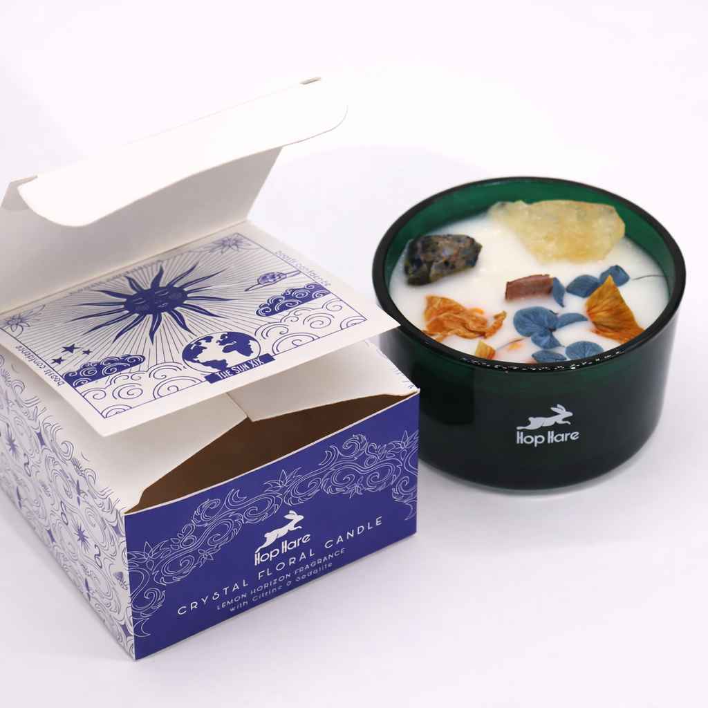 Bougie à la cire de soja fleurs séchées au parfum d'Agrumes, gemme citrine et soladite de la marque Hope Hare.