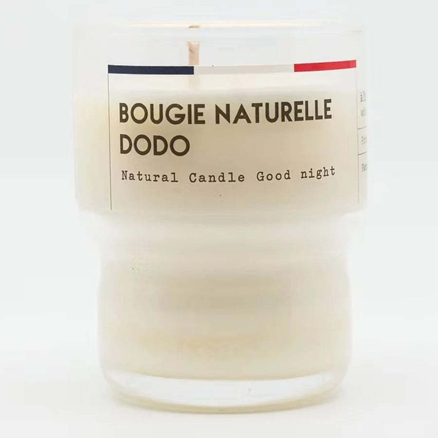Une bougie dodo de la marque jolis baume de 110g.