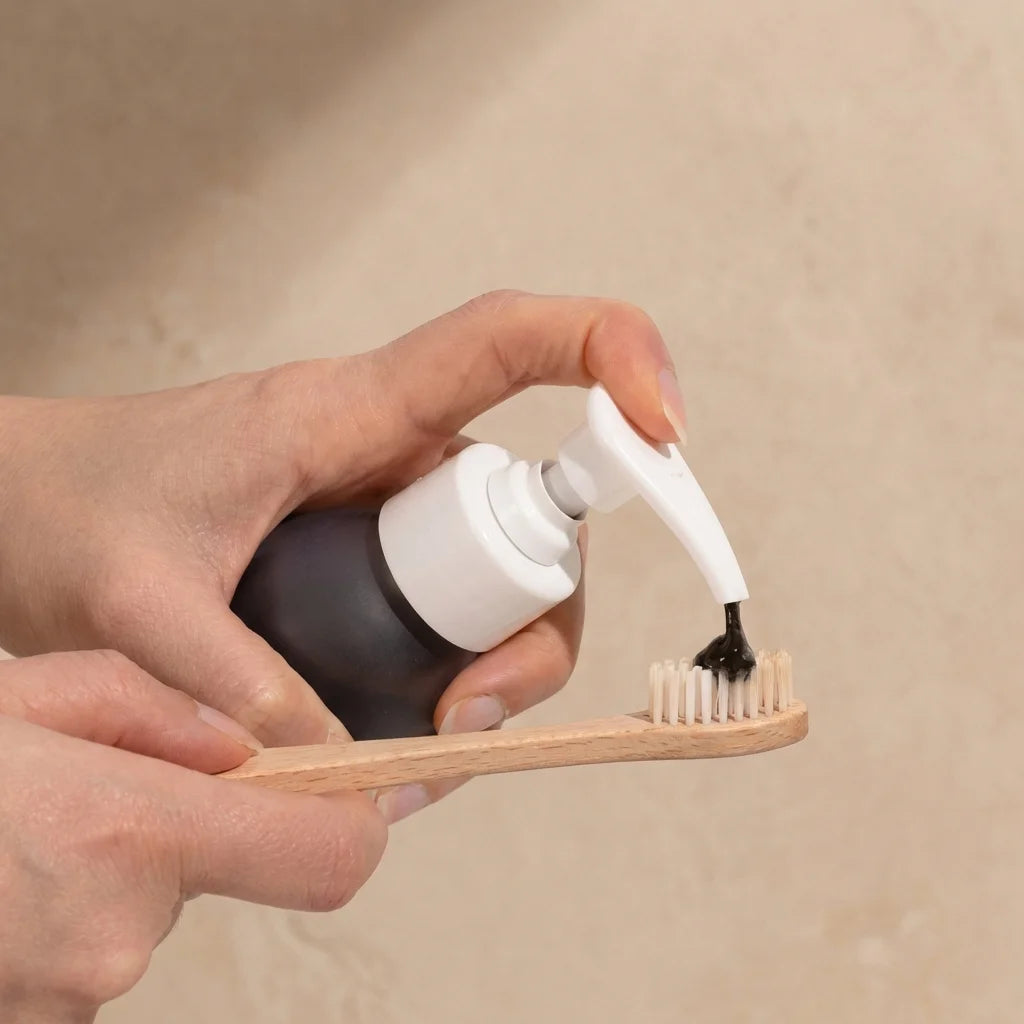 Bouteille verre rechargeable dentifrice Pimpant 80ml avec pompe, brosse bois, design écologique