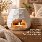 Brûle parfum Scentchips Chiselled Blanc en céramique ciselée sur bois, ambiance cocooning scandinave