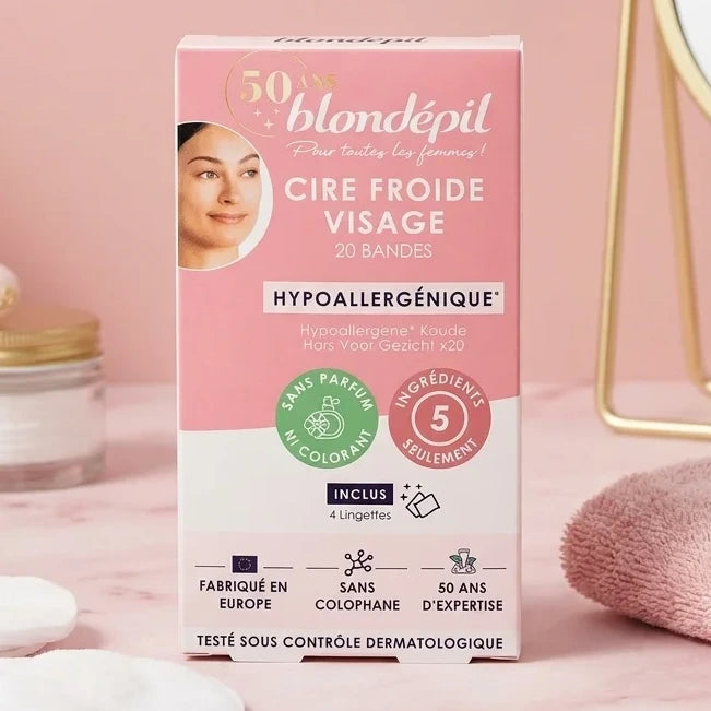 Cire froide visage Blondépil 20 bandes sans parfum sur vanité avec accessoires beauté