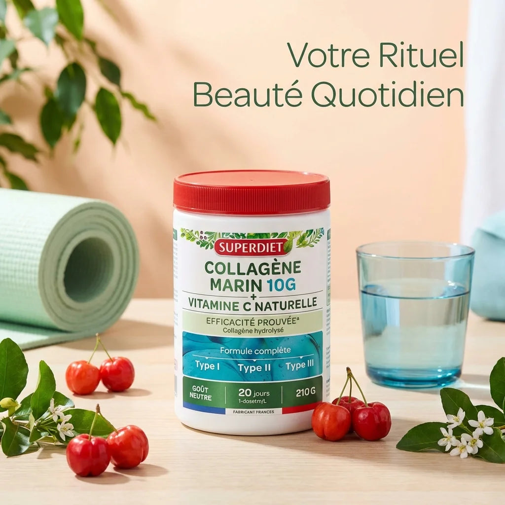 Collagène Marin Superdiet 210g avec Vitamine C en poudre sur surface bois, fruits frais et accessoires wellness