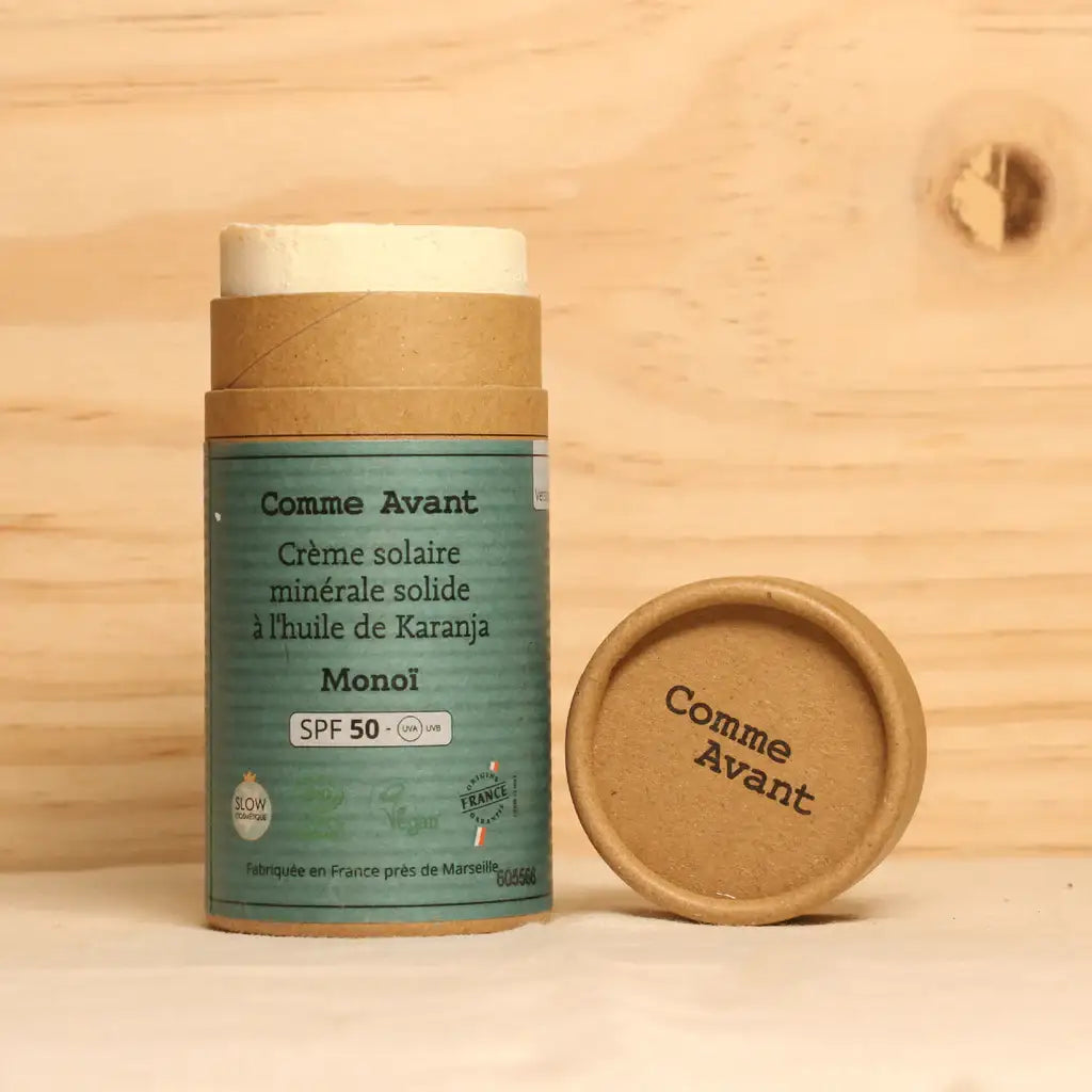 Photo d'ambiance d'Une Crème solaire minérale solide spf50 - Monoï & Musc - de 80 g de Comme Avant