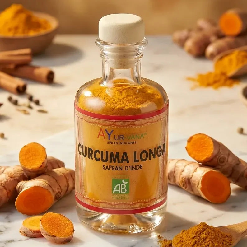 Flacon Curcuma Longa Bio AyurVana 50g avec racines de curcuma frais et poudre dorée