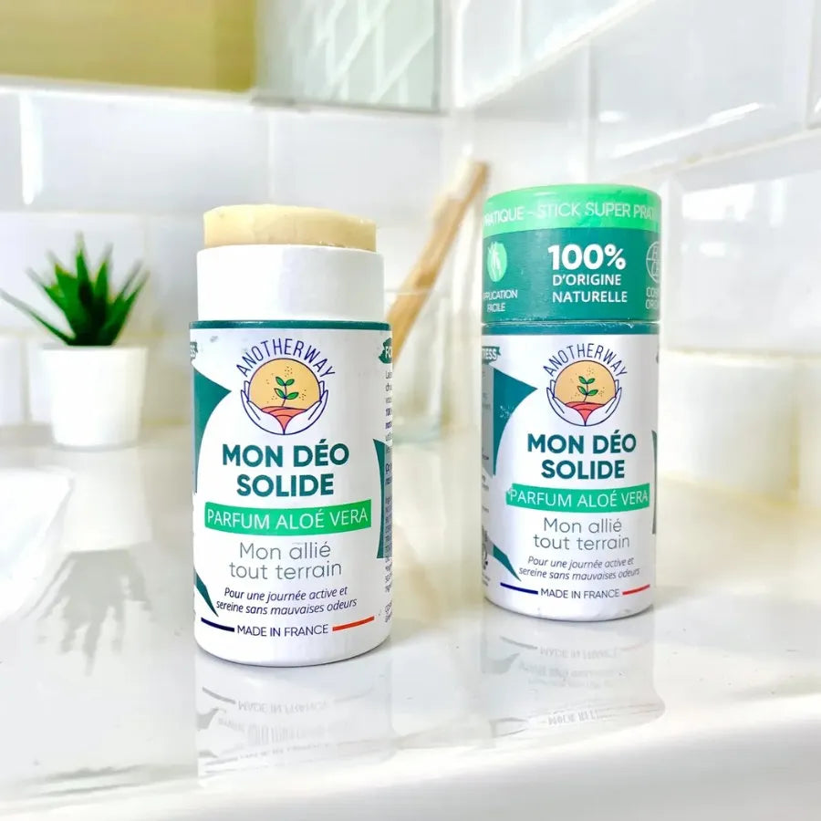 Un stick de déodorant Solide Aloé Vera Bio Anotherway ouvert