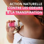 Zoom sur une femme appliquant le déodorant Bio roll-on Miel, Hamamélis & Cristal d'Alun de la marque Propolia