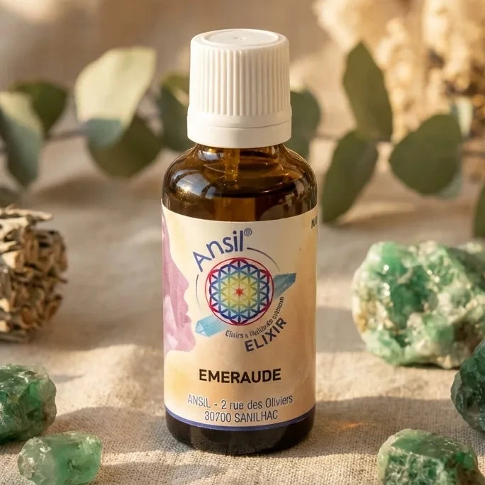 Elixir de cristaux d'Emeraude Ansil 30ml en flacon ambré avec cristaux et éléments botaniques