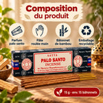 Encens Satya Palo Santo 15 g sur table en bois, avec bâtonnets de palo santo et brûle-encens en laiton, ambiance naturelle