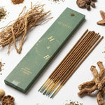 Encens Vétiver x10 H&B avec ingrédients naturels et emballage sur fond blanc