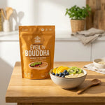 Eveil du Bouddha Mangue Baobab Iswari porridge instantané dans bol avec fruits frais