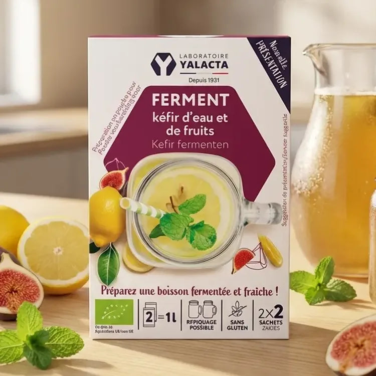 Sachets ferment kéfir d'eau bio Yalacta avec citrons, figues et verre de kéfir doré