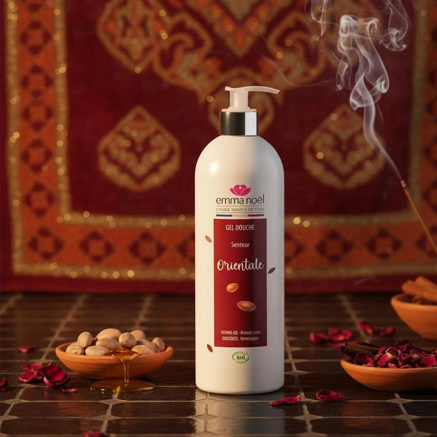 Gel Douche Huile d'Argan Bio d'1 L  de la marque Emma Noël. Le décor de fond représente un décor oriental.