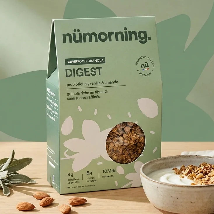 Granola Probiotiques Vanille Amande Nümorning dans un bol avec yaourt et amandes