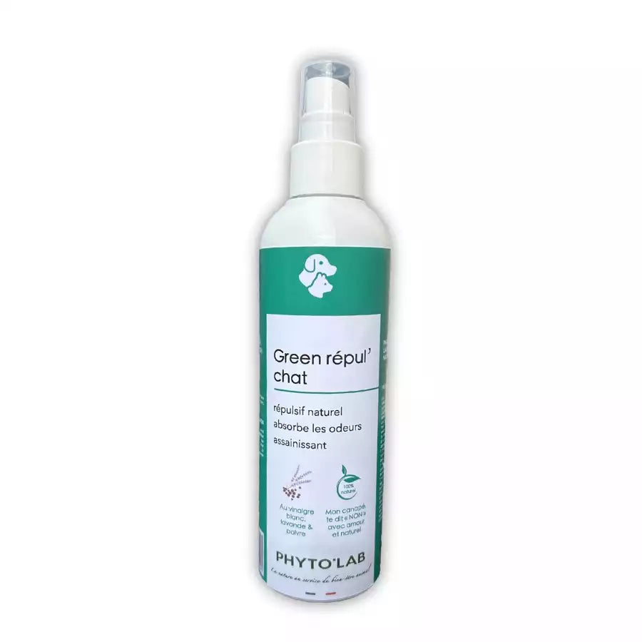 Un flacon de 250 ml de Green Répul' Chat de la marque Phyto'Lab