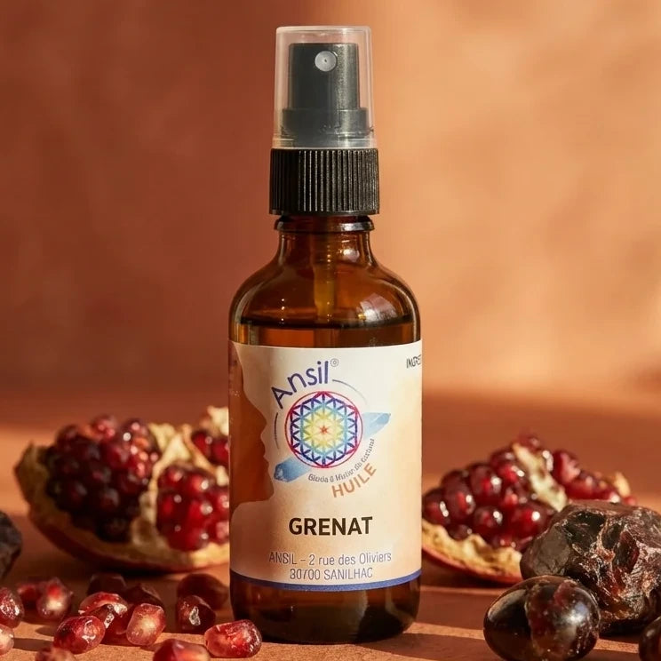 Huile de cristal Grenat Ansil 50ml en flacon spray avec cristaux et graines de grenade