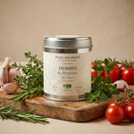 Herbes de Provence bio 30g Place des épices sur planche bois avec tomates et herbes fraîches