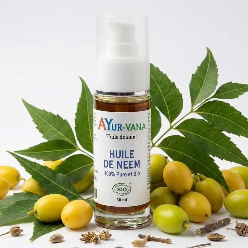 Huile de Neem Bio 30ml AyurVana avec feuilles et fruits frais de neem bio naturel