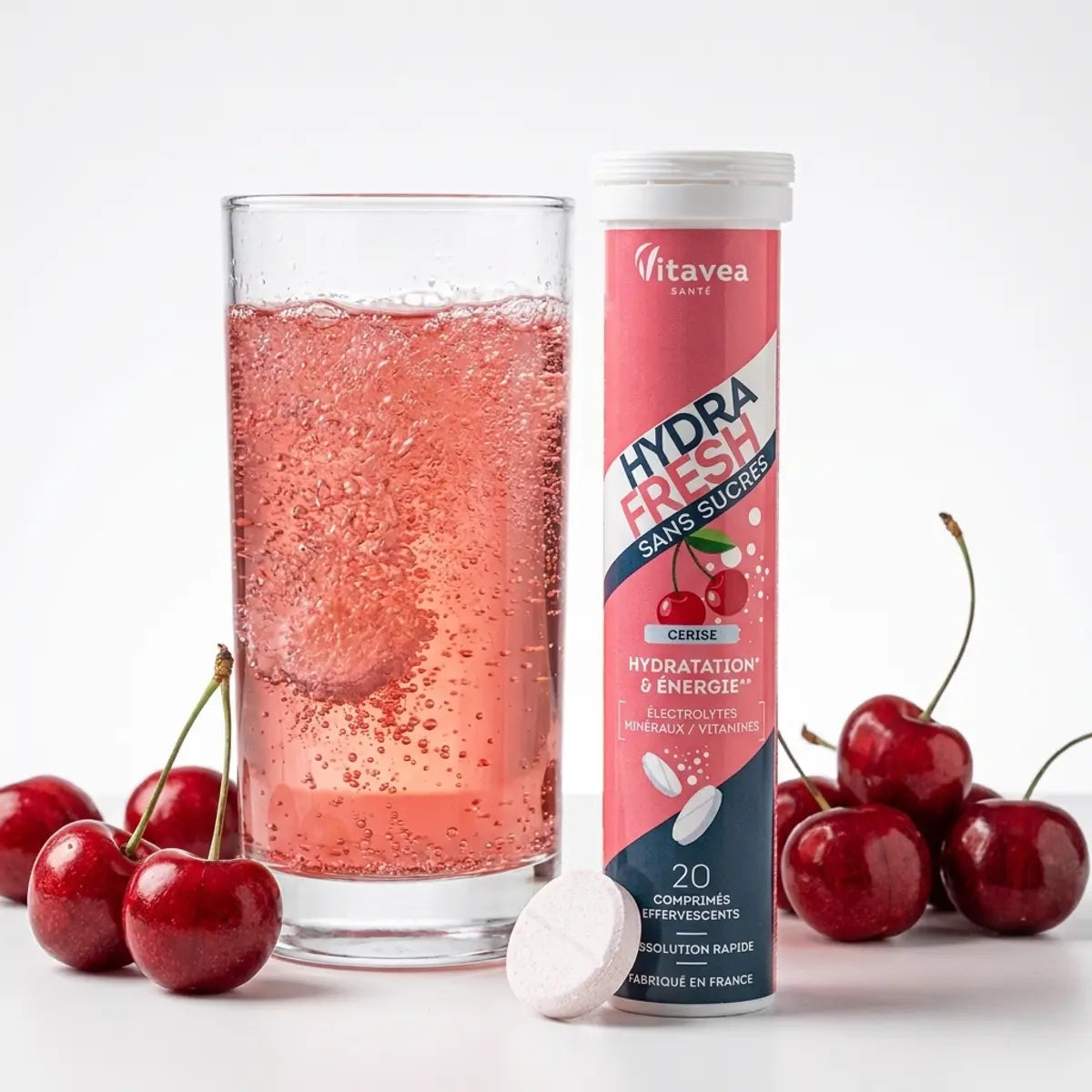 Hydrafresh Cerise 20 comprimés avec verre d'eau pétillante et cerises fraîches