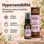 Spray Hypersensibilité Biofloral bio aux 6 fleurs de Bach, flacon 20 ml avec boîte, fond crème et rose, mention certifié bio