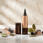 Kajal Granite Himalaya 004 Soultree sur marbre avec pierres himalayennes et tulsi séché