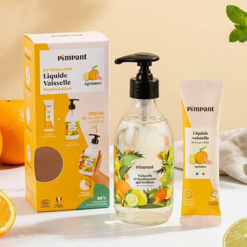 Kit découverte liquide vaisselle Pimpant saveur agrumes avec bouteille et stick sur fond blanc