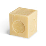 Cube de savon de Marseille La Corvette 300g blanc sur fond blanc