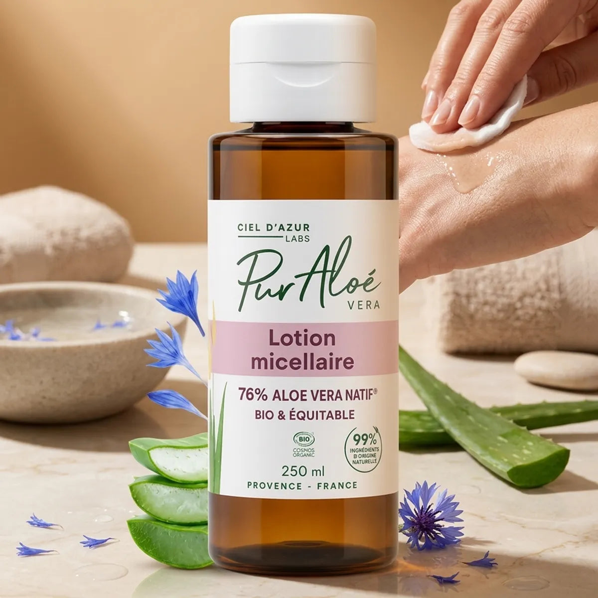 Lotion micellaire bio Pur'Aloé 250ml avec aloe vera, feuilles fraîches et coton