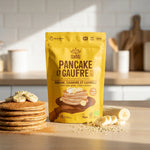 Mélange pancake banane chantre cannelle Iswari avec pancakes dorés et graines de chanvre