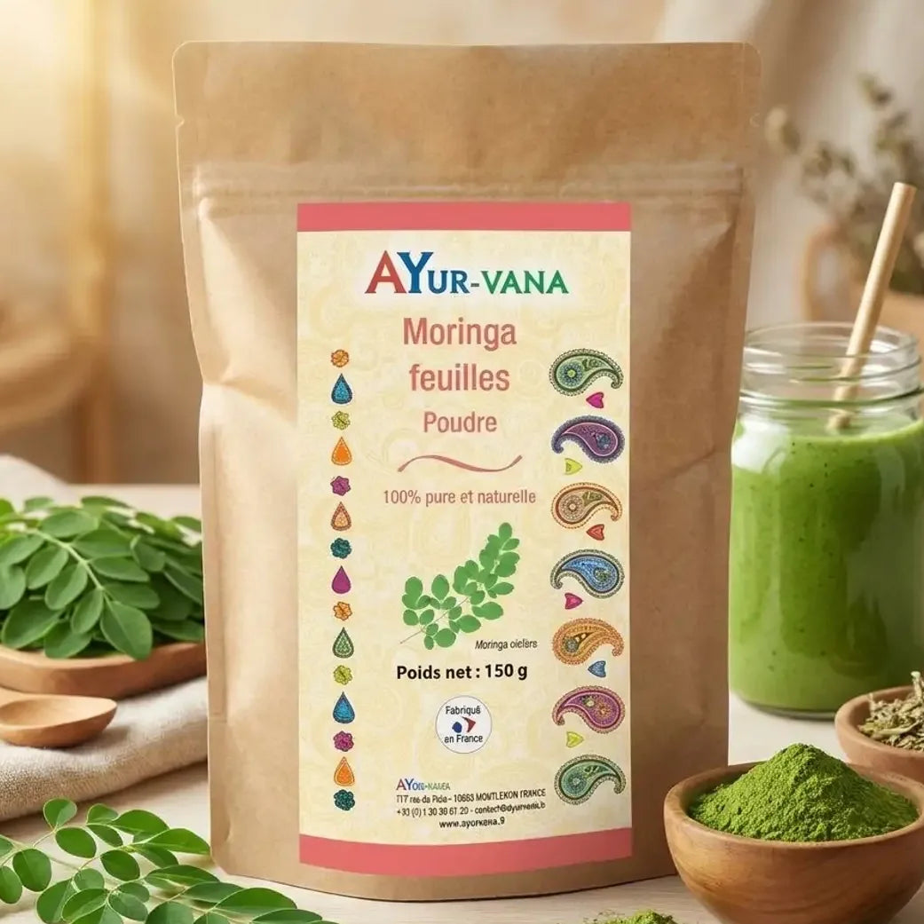 Poudre de Moringa Ayur-vana 150g avec feuilles frais et smoothie vert