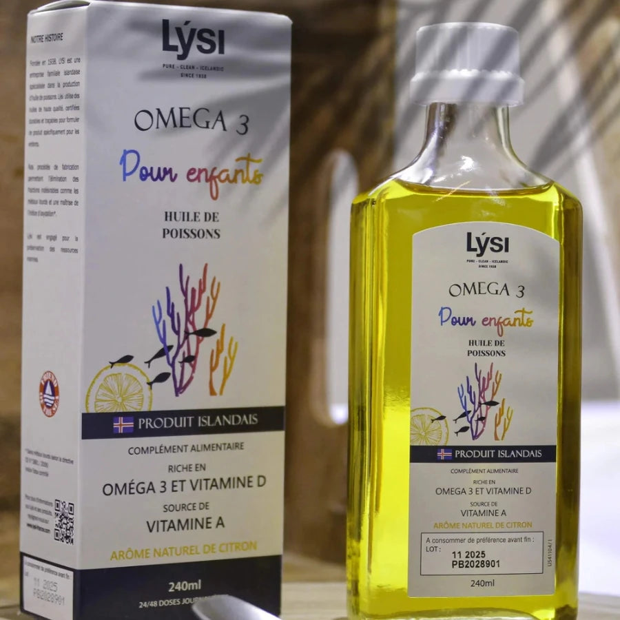 Un flacon d'Oméga 3 pour enfants (Huile de poissons) de 240 ml de Lysi avec son emballage 