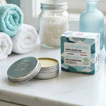 Parfum solide La Téméraire Lamazuna 20ml en boîte métallique avec décor salle de bain