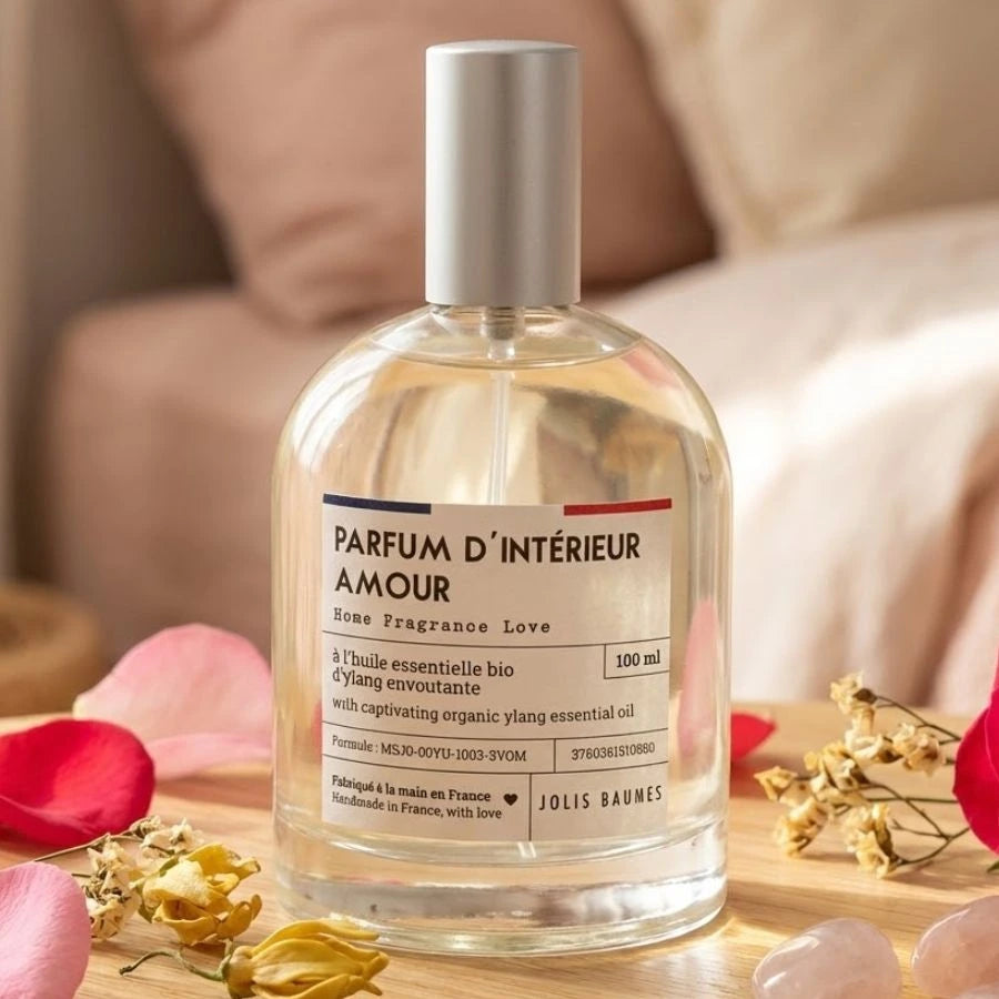 Un parfum d'intérieur amour de 100ml de la marque jolis baume.