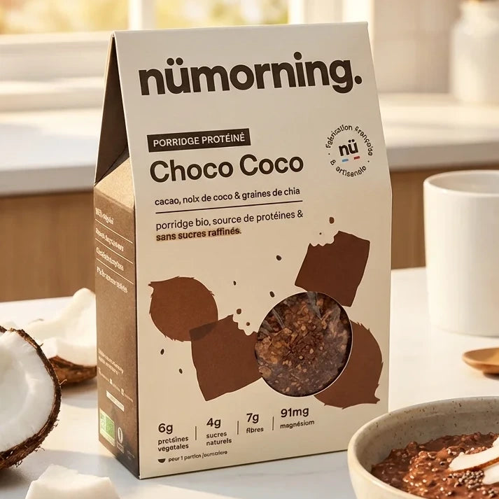 Porridge Choco Coco Nümorning dans cuisine moderne avec noix de coco et cacao