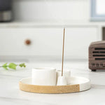 Un porte encens 3 en 1 avec un bâton d'encens