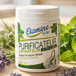 Poudre Parfumée Etamine Du Lys 50g avec herbes fraîches et lavande sur surface bois