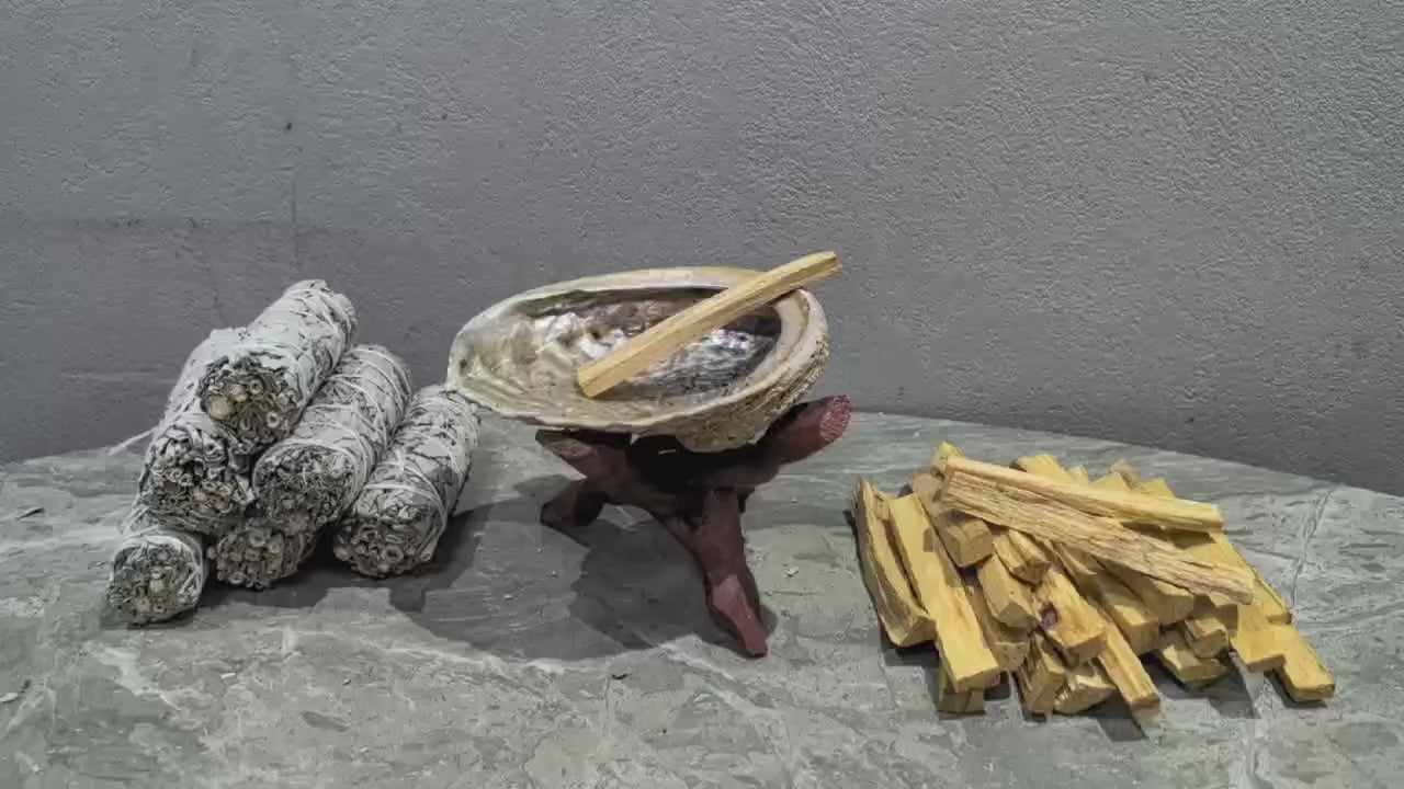 Vidéo tutoriel montrant comment brûler du palo santo