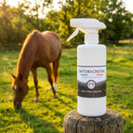 Spray répulsif taons mouches Naturacheval 500ml avec cheval au pâturage