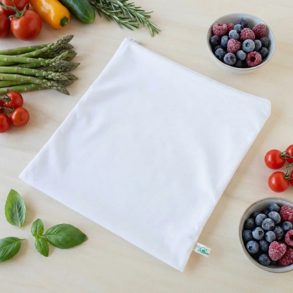 Sac de congélation réutilisable blanc Angie Be Green taille S avec légumes frais et baies