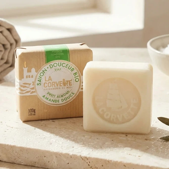Savon de Marseille bio amande douce 100g La Corvette avec emballage kraft