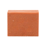 Zoom sur le savon doux saponifié à froid abricot de la marque Andromée