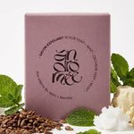 Savon exfoliant Andromée pépins de raisin menthe avec ingrédients naturels sur fond blanc
